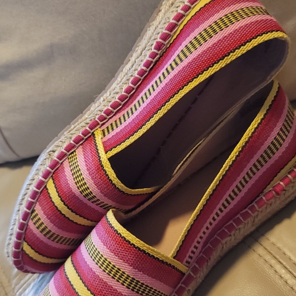 Chelsea & Violet Espadrilles - Picture 7 of 8